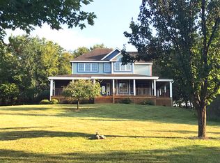 3003 Lakeview Cir S, Paola, KS 66071