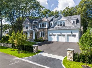 7 Mountview Rd, Wellesley, MA 02481