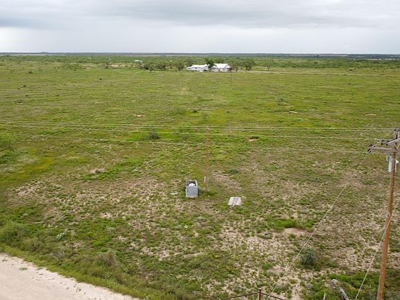2nd image of 1818 County Road 267
