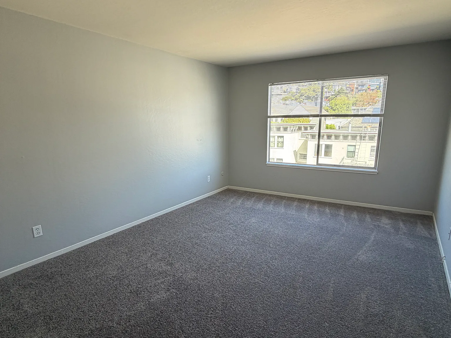 1 bed, $4,200 — Photo 2
