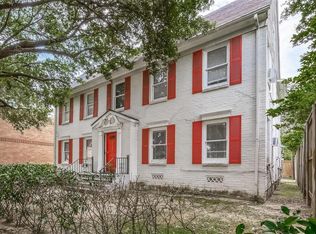 1111 Banks St APT 4, Houston, TX 77006