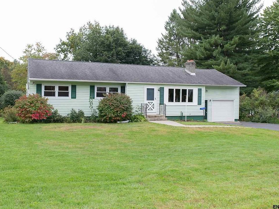 1st image of 9 Edwin Dr