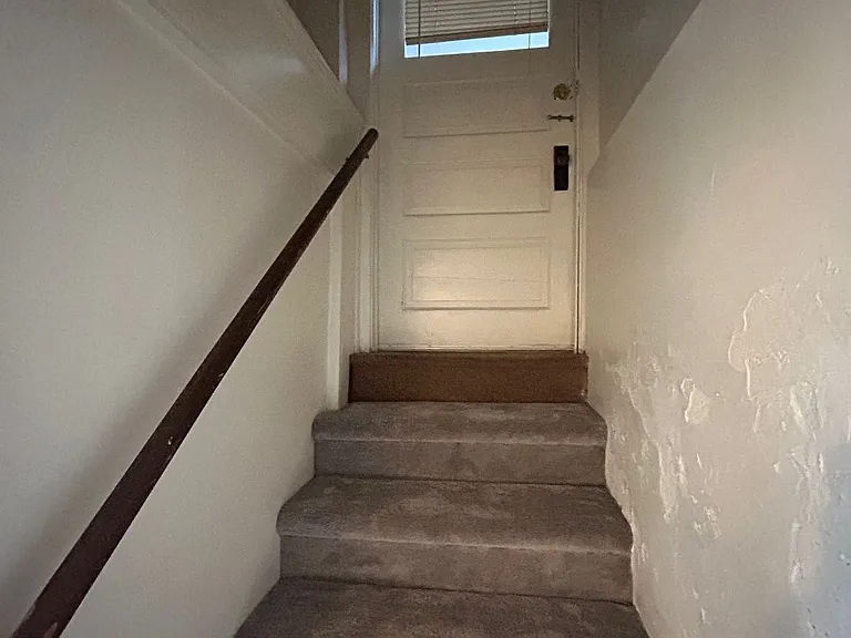 Apartments available in a highly desirable University District location! — Photo 32