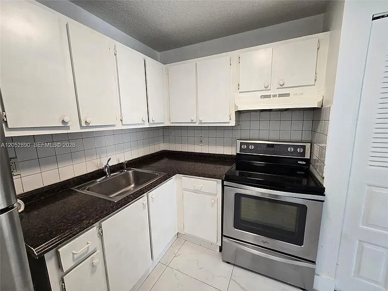 5307 NW 23rd St #176 — Photo 1
