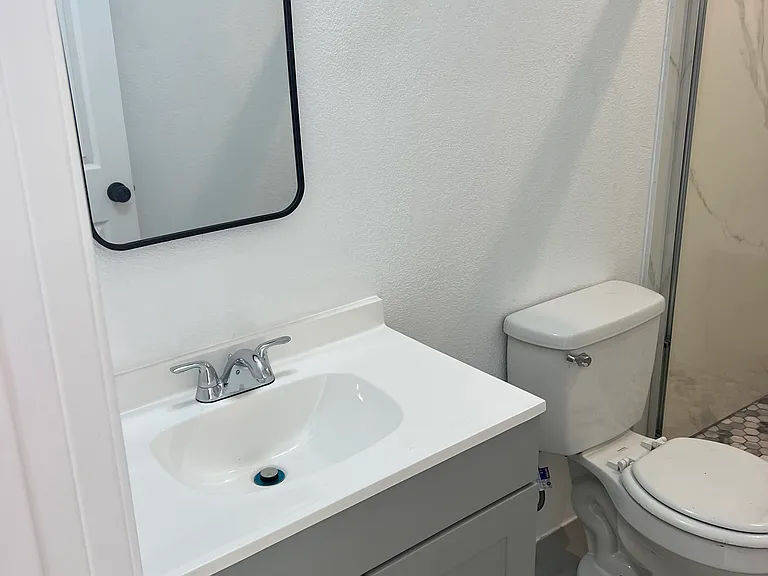 1209 Herman St — Photo 3