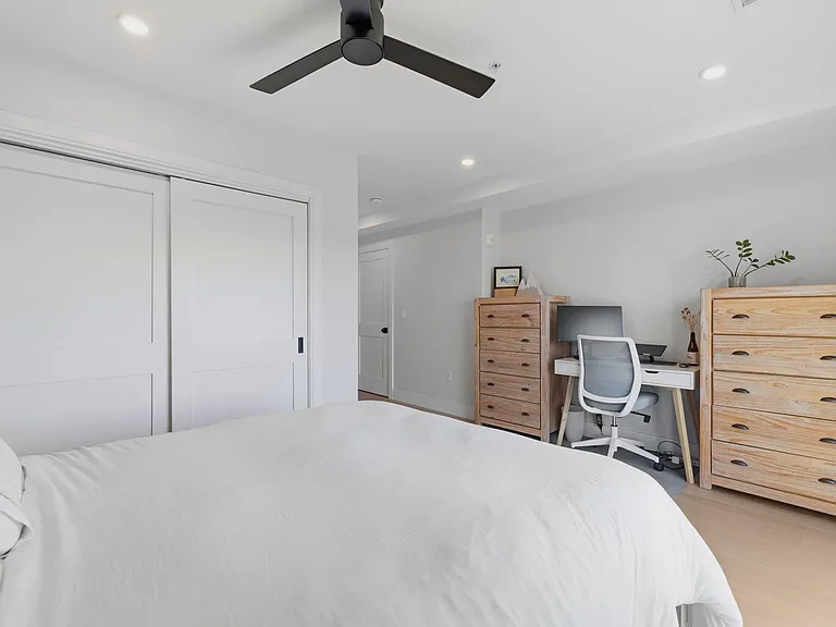52 W Emerson St #6 — Photo 23