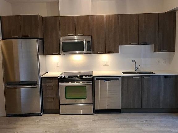 3rd image of 617 Smith Ave #317