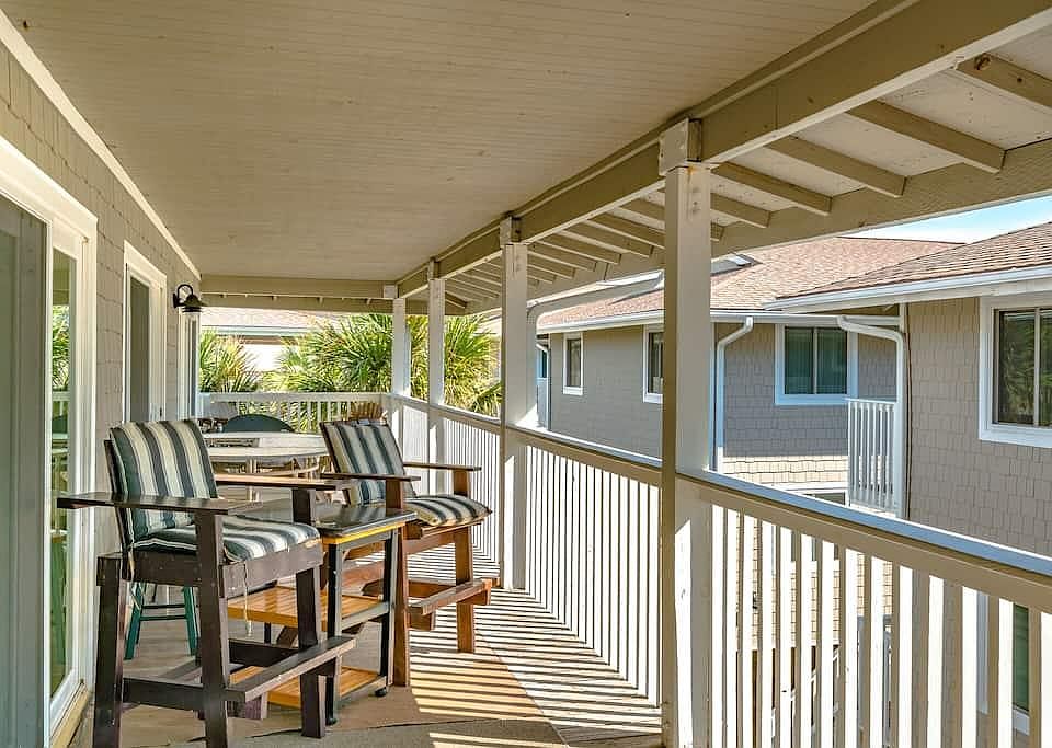 1st image of 18720 Gulf Blvd APT 4B