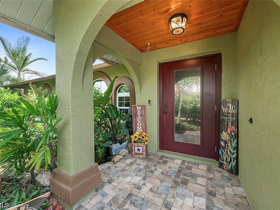 1st image of 519 NW 26th Pl