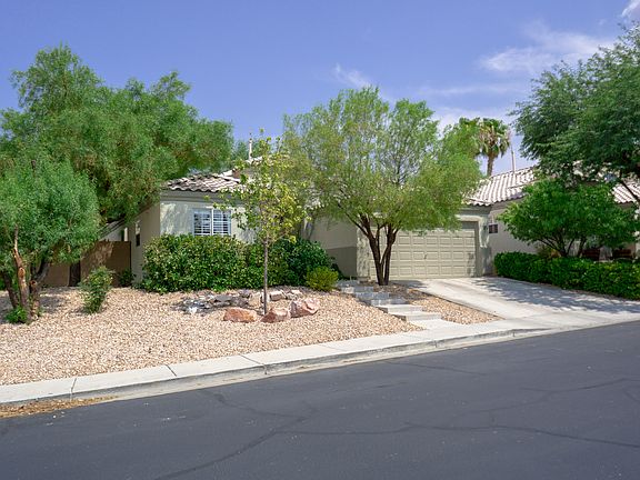 2nd image of 270 Deerleap Cir