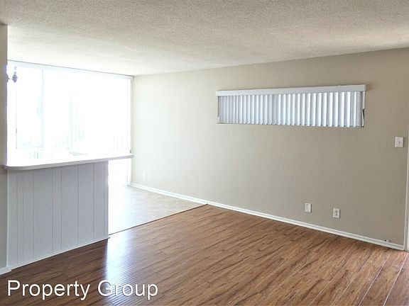 5th image of 1625 Loma Ave APT 5