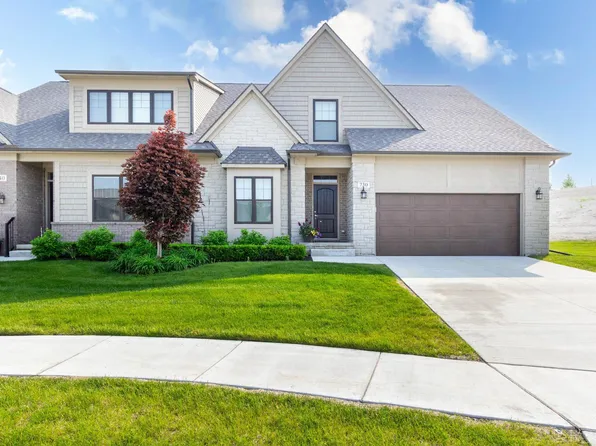 730 Brookstone Dr, Oxford, MI 48371