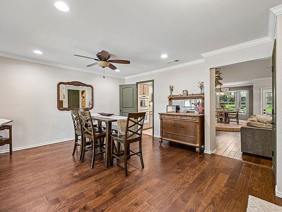 5th image of 2814 Greenbrook Dr