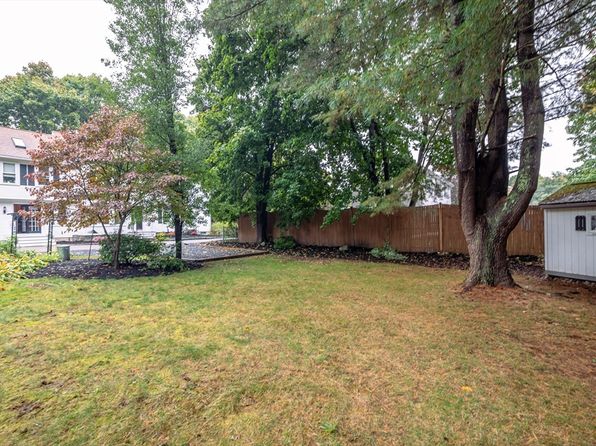 652 Liberty St FLOOR 1, Rockland, MA 02370