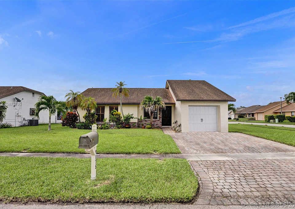1st image of 9175 NW 49th Ct