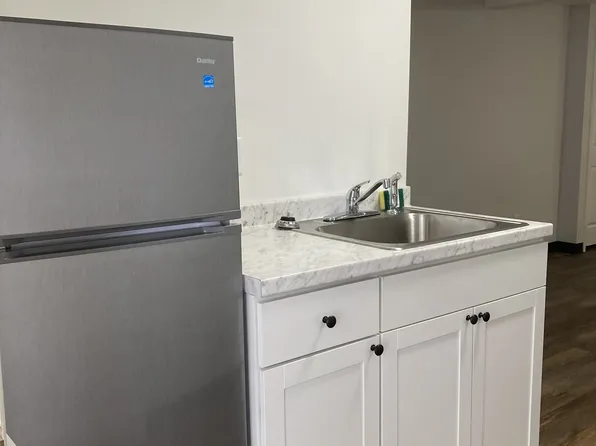 (undisclosed Address), Newark, NY 14513