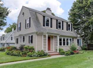 39 Fosdyke St, Providence, RI 02906