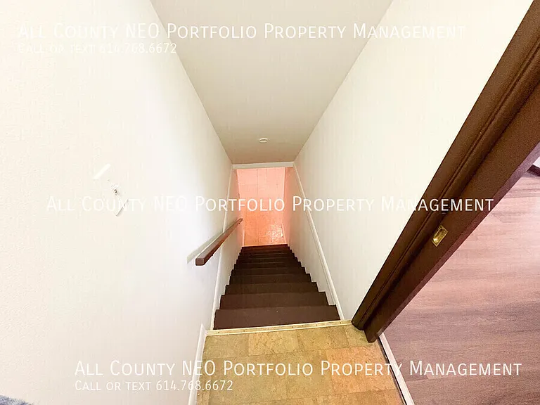 400 S Highland Ave — Photo 19