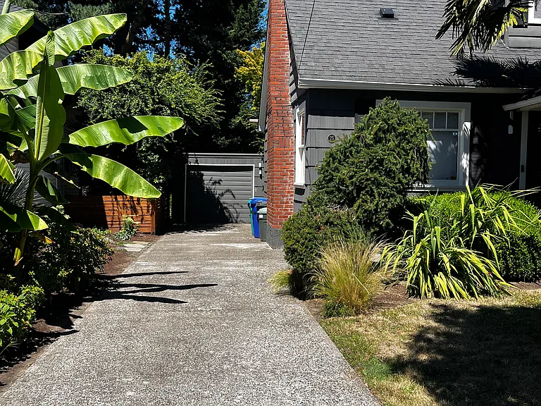 25 N Stafford St — Photo 2
