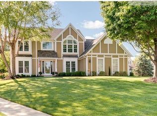 15723 Beverly Ct, Overland Park, KS 66223