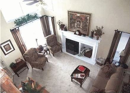 Living Room / Unfurnished