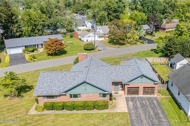 2nd image of 1215 Frantzke Avenue