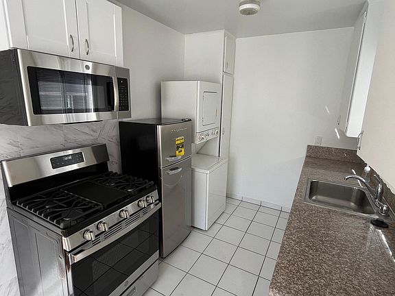 5th image of 3862 Inglewood Blvd