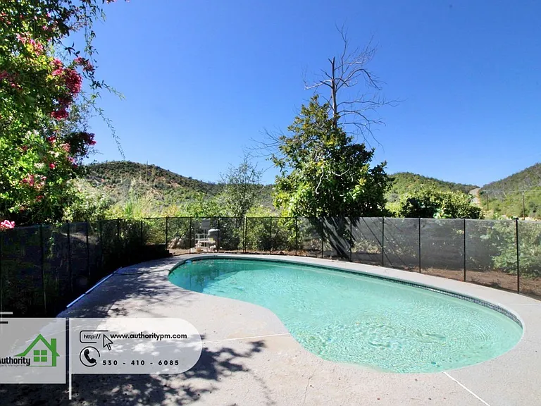 9657 Swasey Dr — Photo 25