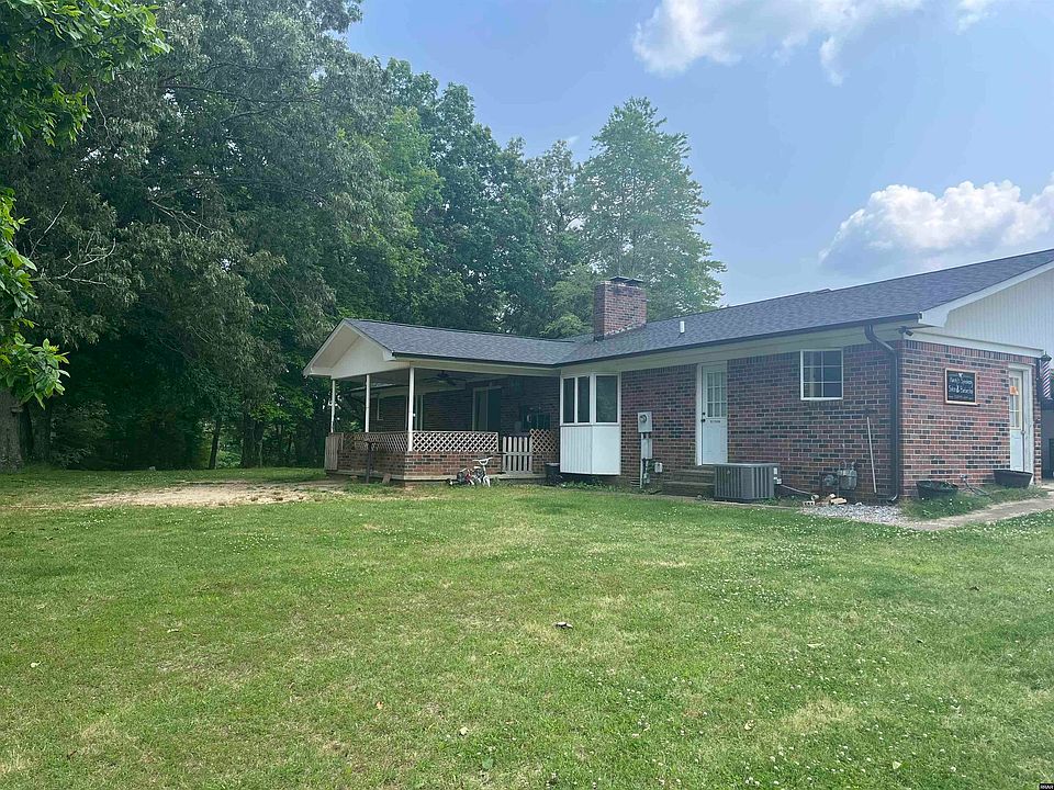 2021 Highway 124, Greenfield, TN 38230 | Zillow