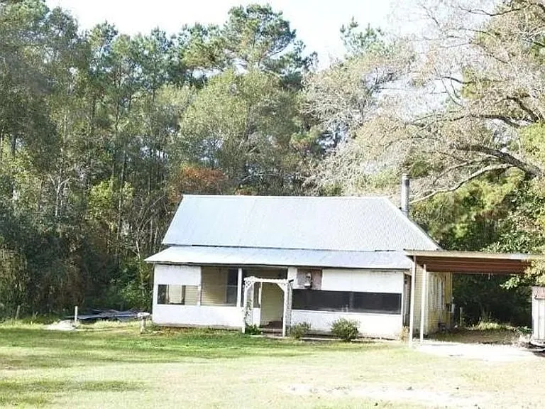 1547 Lee Miller Rd — Photo 1