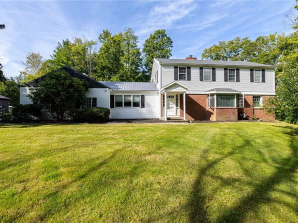 7663 Ridge Rd, Sodus, NY 14551