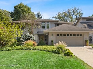 4919 Wallbank Ave, Downers Grove, IL 60515