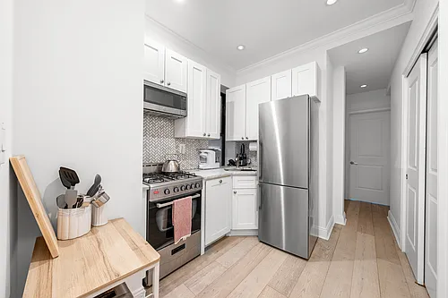 206 W 80th St #1E Photo 1