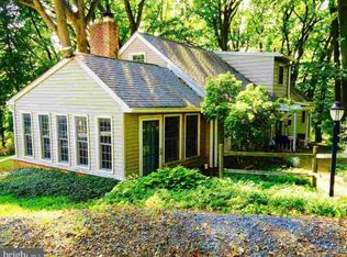 965 Innsbruck Dr, Hummelstown, PA 17036