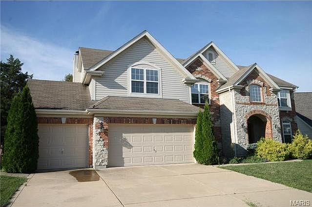 1st image of 11 Kings Crossing Ct
