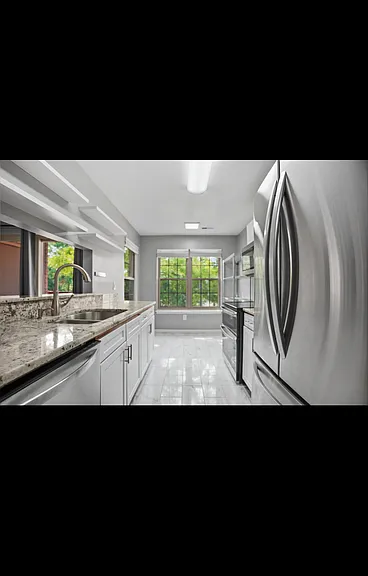 4 Cedar Valley Pl #202 — Photo 3