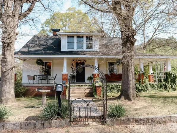 208 Locust St, Kannapolis, NC 28081