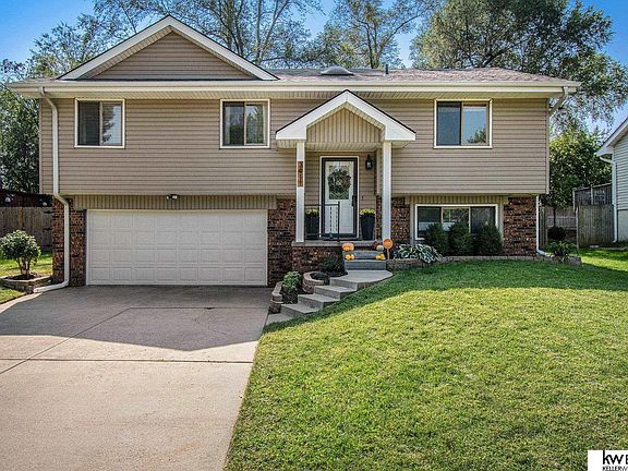 2nd image of 3411 Lookingglass Dr