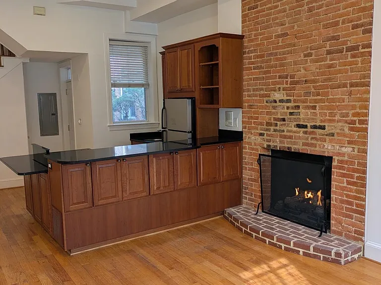 1421 Q St NW #1 — Photo 6