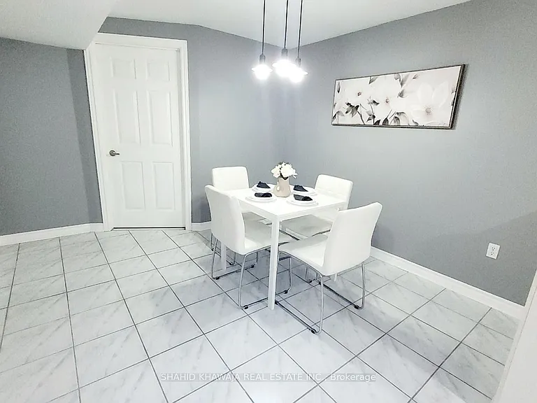 108 Camomile St #BASEMENT — Photo 5