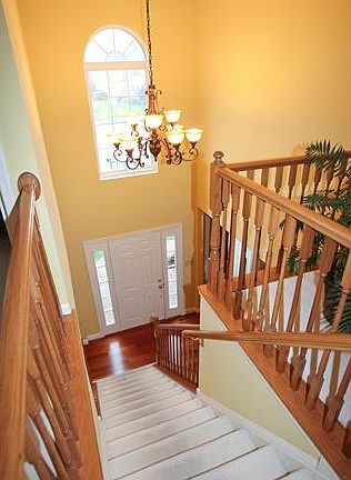 2-Story Foyer