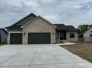 2332 S Nicole St, Andover, KS 67002