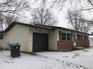 1065 Briarbrae Dr, Saint Louis, MO 63138