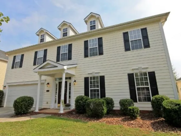 135 Trotter Ridge Dr, Mooresville, NC 28117