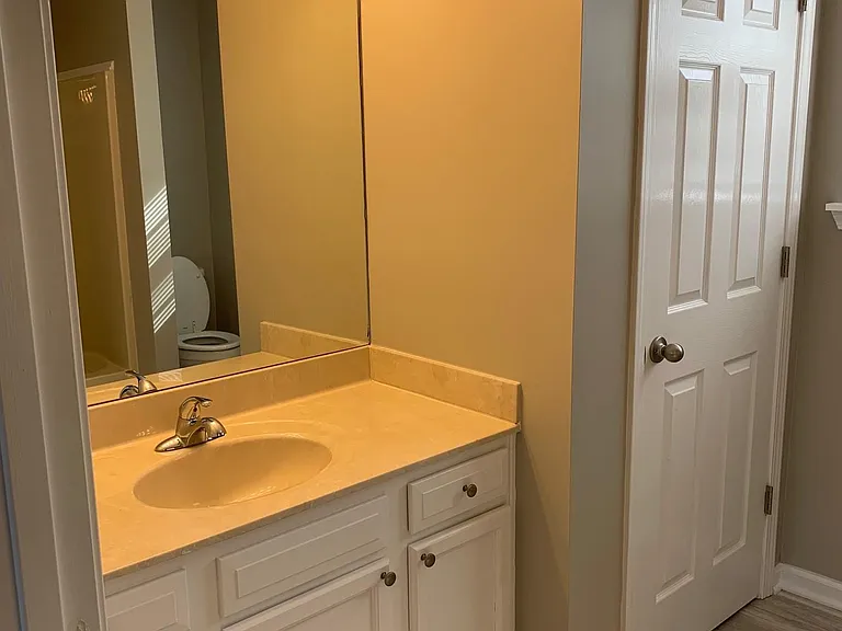 912 Pinoak Dr — Photo 16