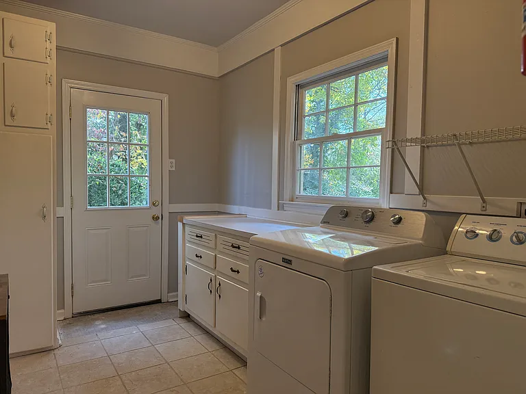 186 River Valley Rd — Photo 9