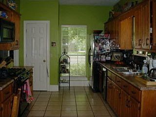 4th image of 101 Oakridge St