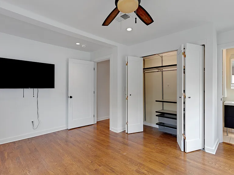 5025 Grand Ave #2 — Photo 11