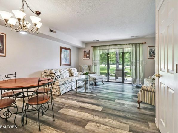 99 Wilshire Heights Dr