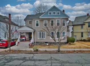 4 Elizabeth St, Port Jervis, NY 12771